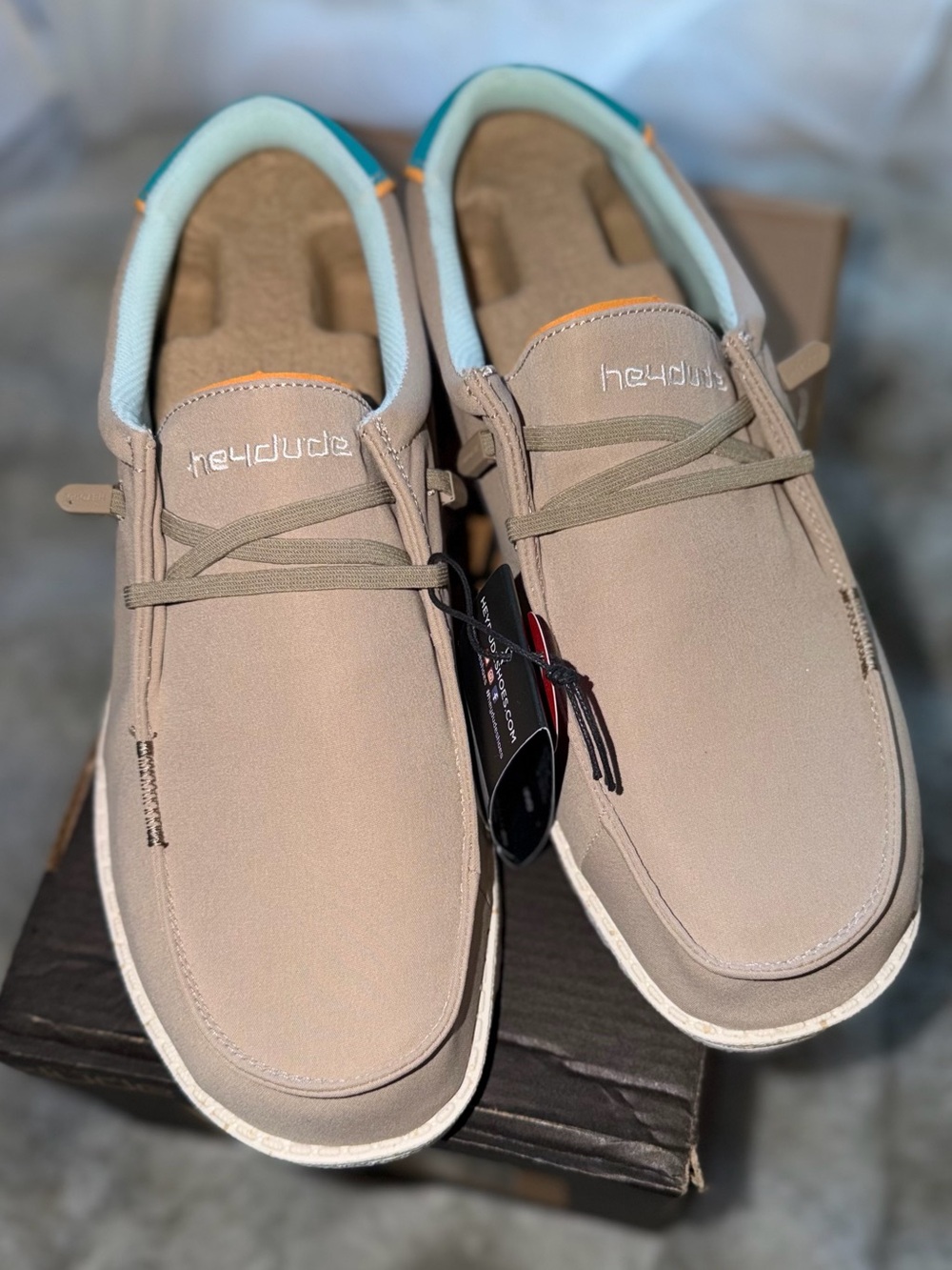 New Hey Dude Men's Slip-On Loafers Men's Wally Adv Safari Size 10 Shoes Tan